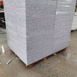 绥化 芝麻白火烧面1.8厚300*600地铺石，尺寸标准，厚薄均匀