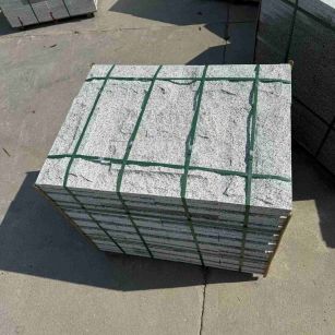 绥化 白麻花岗岩石材自然面蘑菇石成品