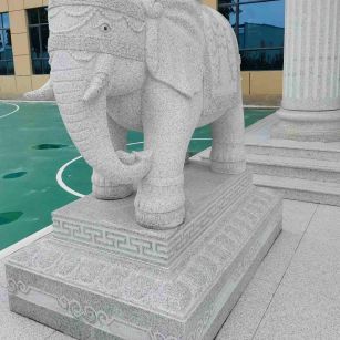 绥化 白麻花岗岩动物异形石雕-大象