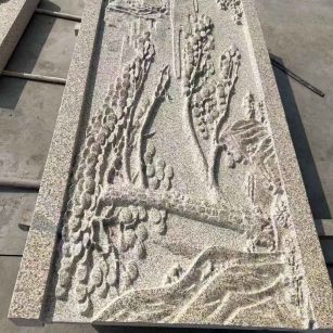 绥化 黄金麻雕刻板浮雕迎客松