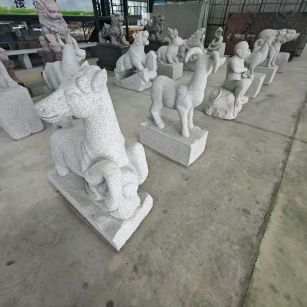 绥化 芝麻白花岗岩造型立体雕刻——十二生肖