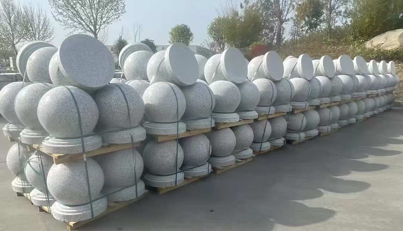 绥化 白麻花岗岩石材圆球，石球，挡车球，隔离球，景观石球，风水球等