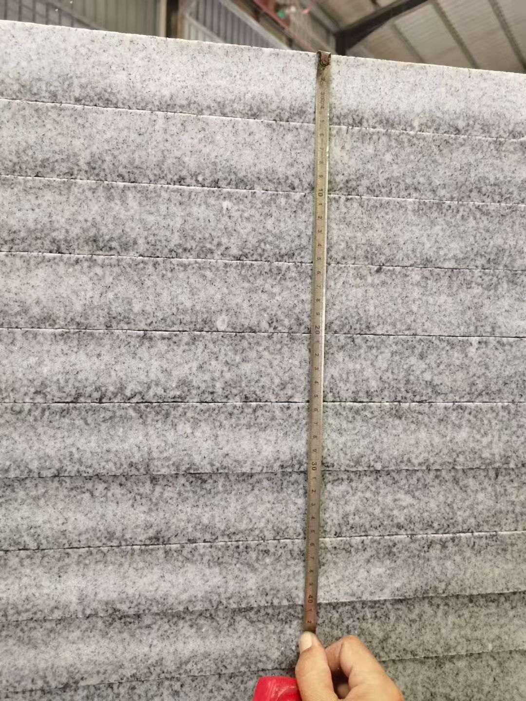 绥化 芝麻白火烧成品厚薄均匀，B料价格接近A料质量