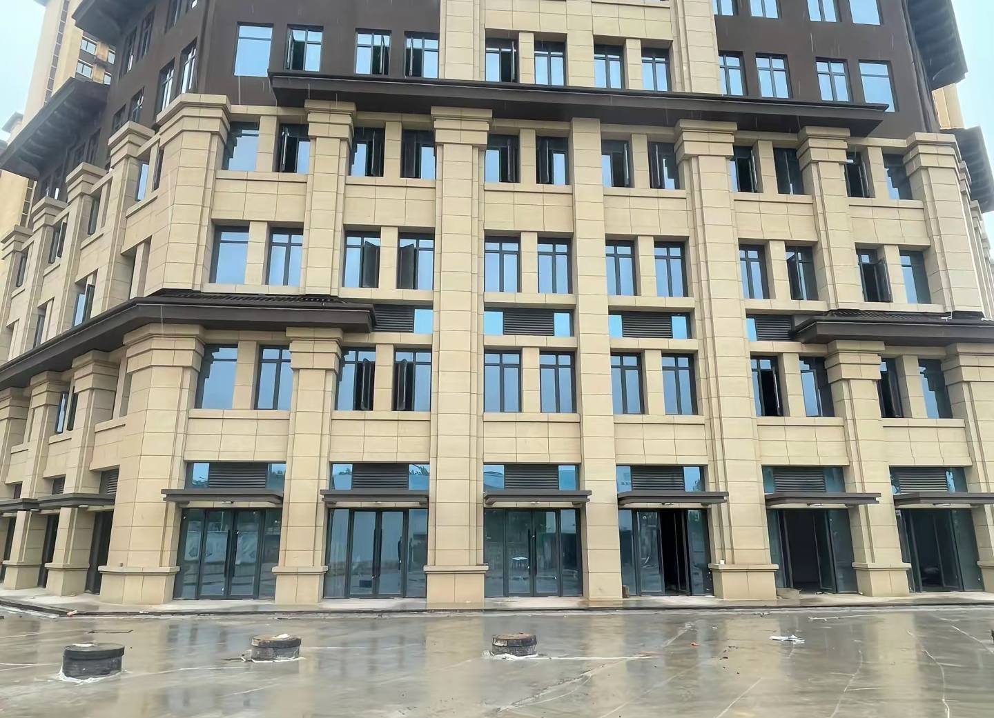 绥化 黄金麻花岗岩荔枝面小区外墙干挂