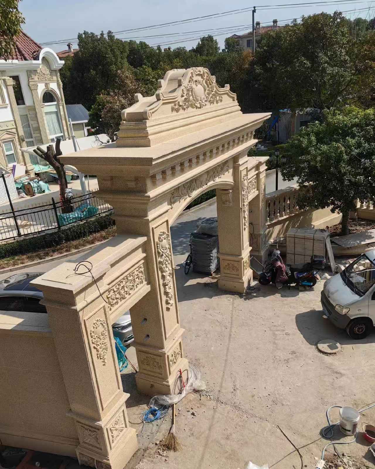 绥化 黄金麻荔枝面花岗岩别墅门楼