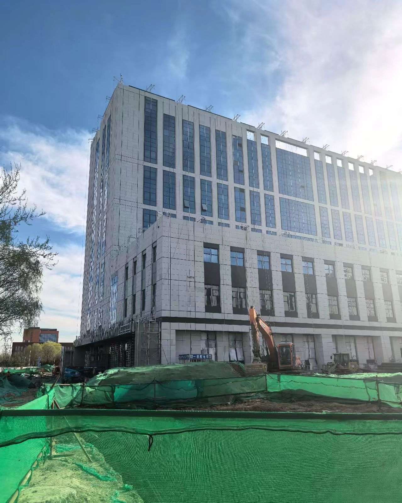 绥化 白麻花岗岩石材外墙干挂