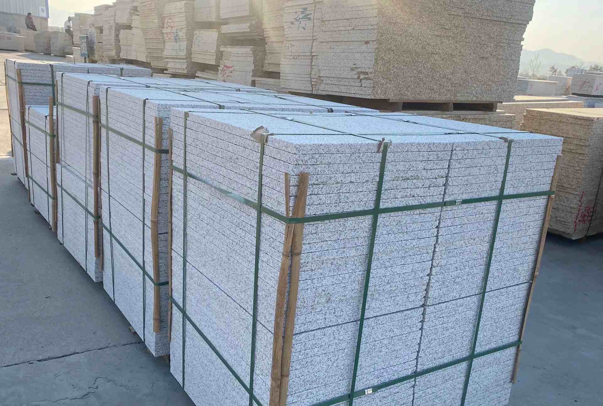 绥化 白麻花岗岩荔枝面地铺石