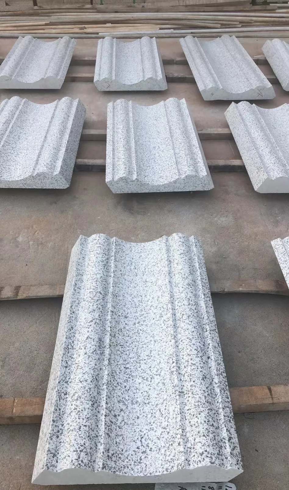 绥化 白麻花岗岩光面别墅线条